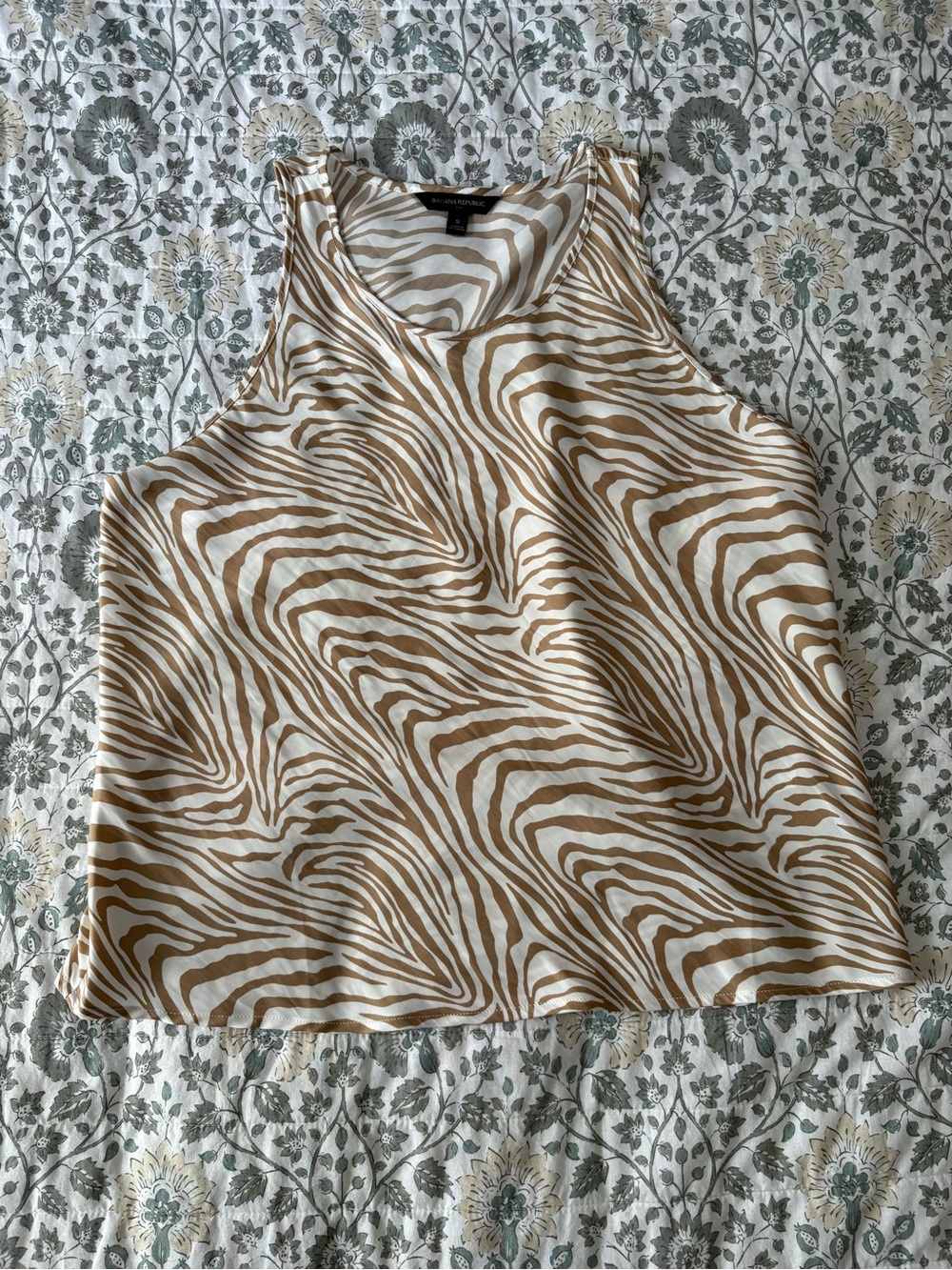 Banana Republic Zebra-Print Sleeveless Shell in Cream and Tan